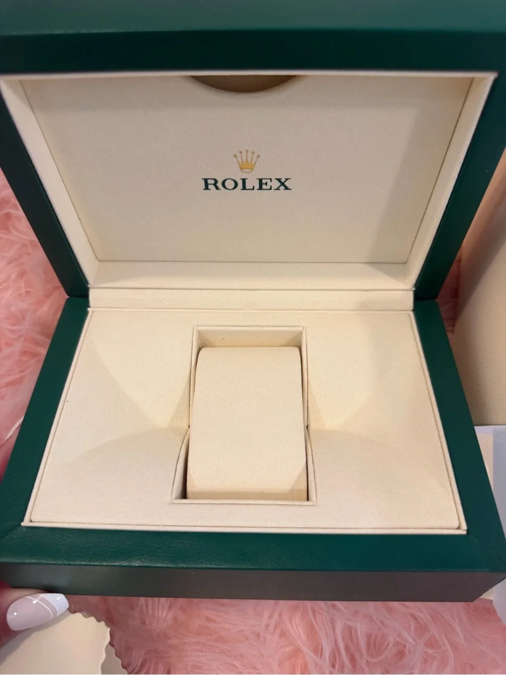 Rolex Dark Green Textured Wave Box with Gold Emblem - Picture 2 of 7